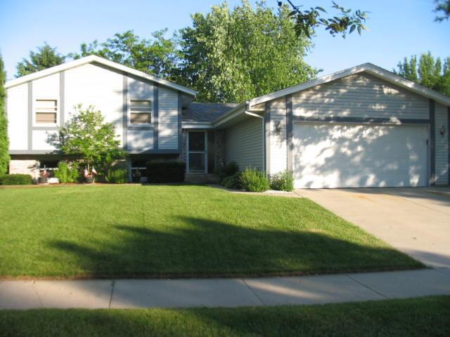 419 S Grandview Blvd., Waukesha, WI 53188