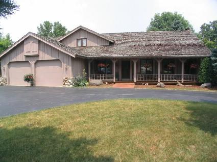 21800 W North Ave., Brookfield, WI 53045