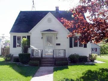 1651 S 17th St., Sheboygan, WI 53081