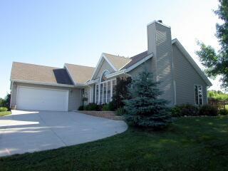 W2346 Heather St., Ashippun, WI 53066