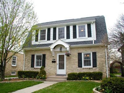 4771 N Woodruff, Whitefish Bay, WI 53211