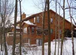 12362 N River Rd, Mequon, WI 53092