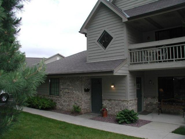 12960 W Fond Du Lac Ave. #8, Menomonee Falls, WI 53051