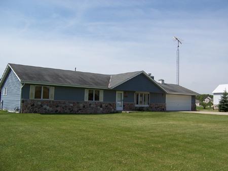 S51W25225 Glendale Rd., Waukesha, WI 53189