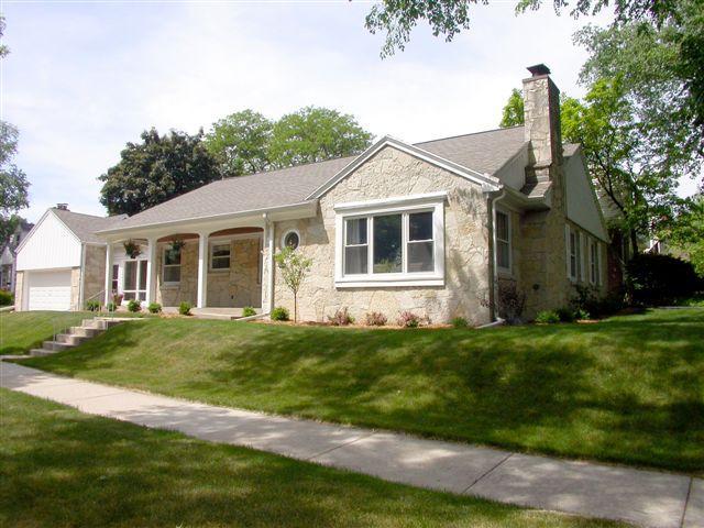 2471 N 94th St., Wauwatosa, WI 53226