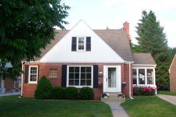 5124 N Kent Ave., Whitefish Bay, WI 53217