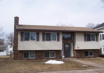 1127 Charles, La Crosse, WI 54603