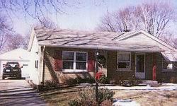4115 N 95th St, Wauwatosa, WI 53222