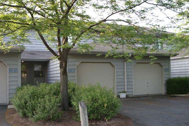 807 S Imperial Dr., Hartland, WI 53029