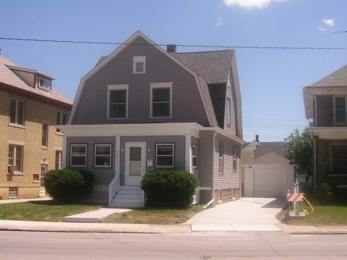 2047 Douglas Ave., Racine, WI 53402