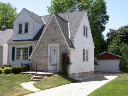 4777 N Idlewild Ave., Whitefish Bay, WI 53211