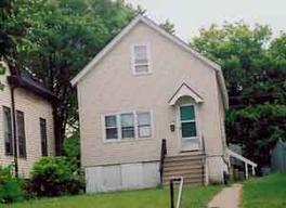 2916 N 30th St, Milwaukee, WI 53210