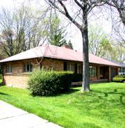 7007 N Braeburn, Glendale, WI 53209