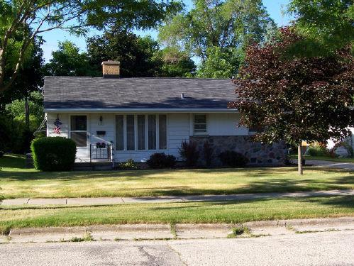 1423 Beverly Ln., West Bend, WI 53090