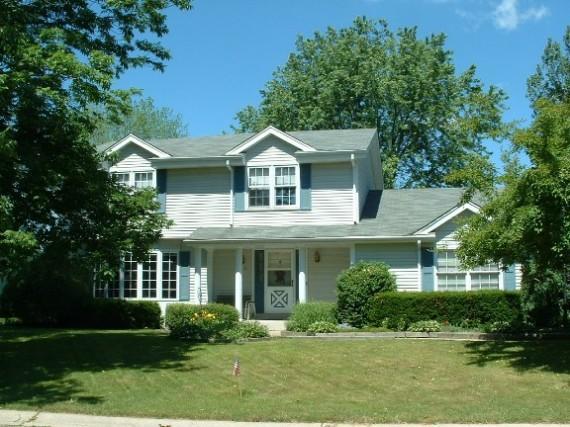 5815 Glen Haven Dr., Greendale, WI 53129