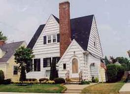 1026 Jones Ave, Racine, WI 53402
