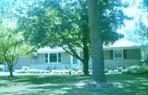 14701 W Crest View Dr., New Berlin, WI 53151