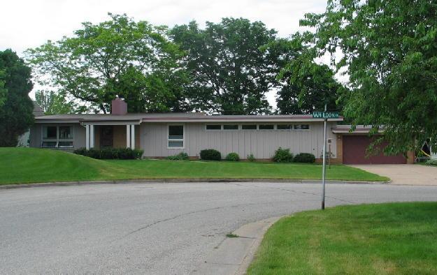 2636 Van Loon Rd., La Crosse, WI 54601