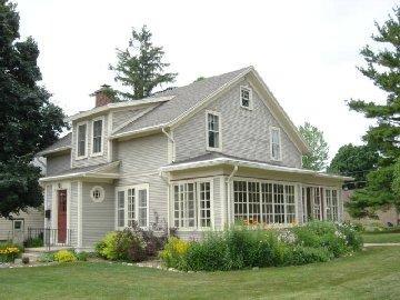 188 Wilson Ave., West Bend, WI 53090