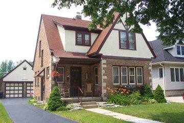 2553 N 63rd St., Wauwatosa, WI 53213