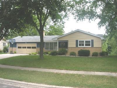 240 Green Valley Pl., West Bend, WI 53095