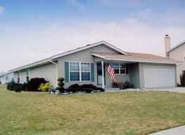 8475 S Golden Fields Dr., Oak Creek, WI 53154