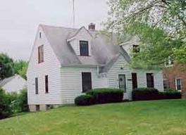 1070 Parkmoor Dr., Brookfield, WI 53005