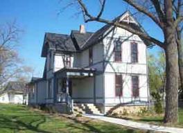 219 Grand Ave., Mukwonago, WI 53149