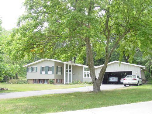 16355 Onondaga Cir., Brookfield, WI 53005