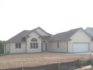 8336 S Benjamin Dr., Oak Creek, WI 53154