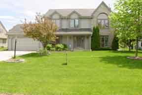 3936 S Woodhill Ln., New Berlin, WI 53151