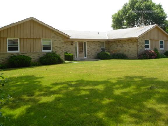 5106 S Guerin Pass, New Berlin, WI 53151