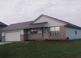 8640 S Maize Dr., Oak Creek, WI 53154