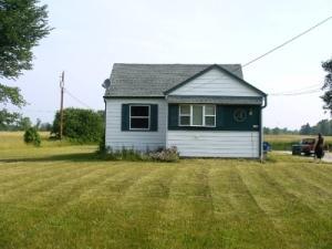 2028 W Oakwood, Oak Creek, WI 53154