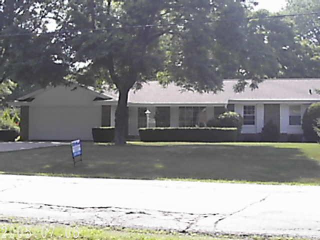 5039 S 35th St., Greenfield, WI 53221