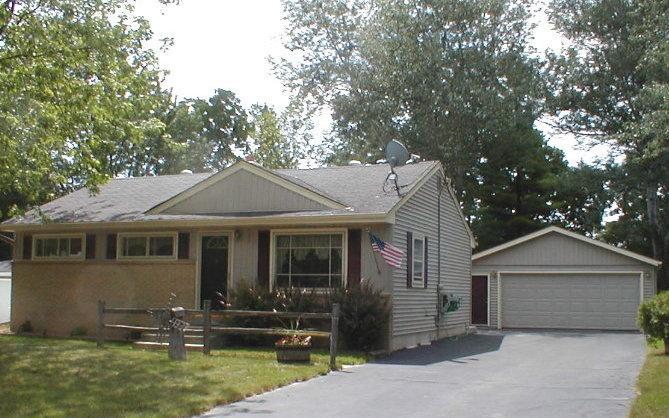 819 Evert St., Pewaukee, WI 53072