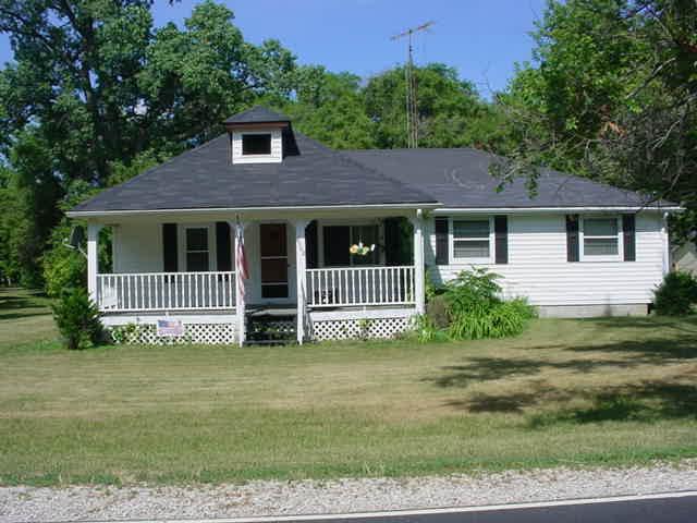 8902 Cooper Rd, Pleasant Prairie, WI 53158