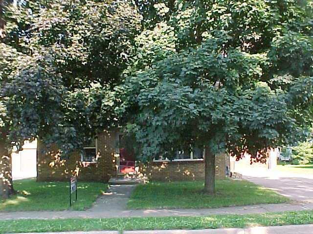 1729 S 30th St., La Crosse, WI 54601