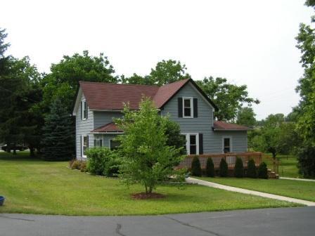 204 Hartford Rd., Slinger, WI 53086