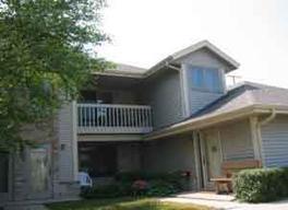 2114 Woodburn Rd #H, Waukesha, WI 53188