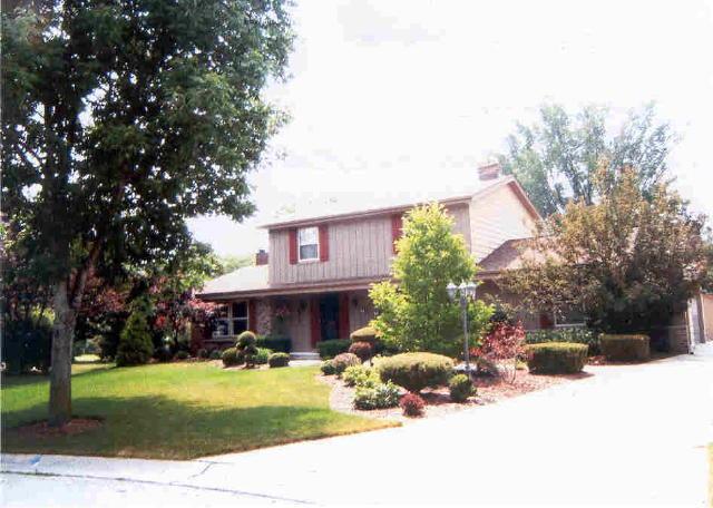 6931 W Evans Ct, Franklin, WI 53132