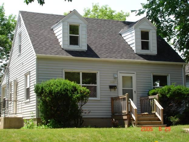3223 W Fairmount Ave, Milwaukee, WI 53209