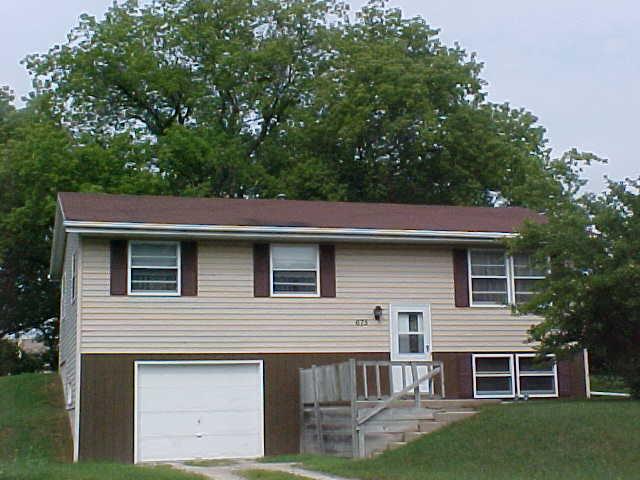 675 N Mill St, Saukville, WI 53080