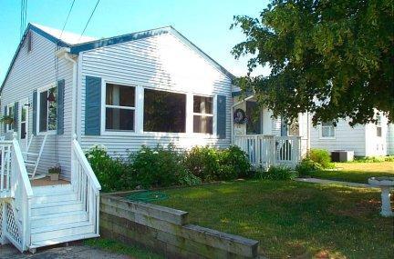 210 North Ave., Hartland, WI 53029