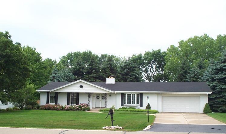 4623 W Ravine Ln., Brown Deer, WI 53223