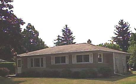 5869 Oakwood Ave., Greendale, WI 53129