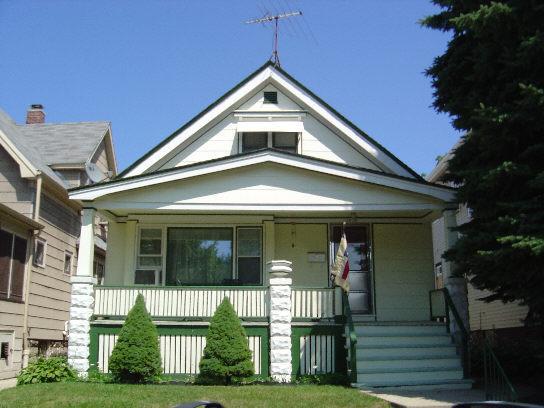 2038 S 33rd St., Milwaukee, WI 53215
