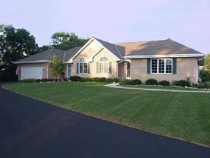 550 Kettle Moraine Dr, Eagle, WI 53119