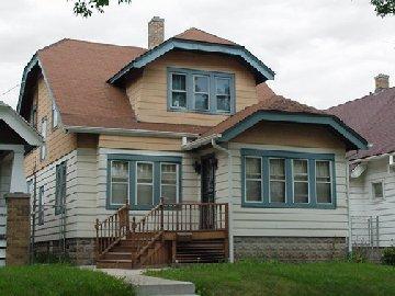 4557 N 37th St, Milwaukee, WI 53209
