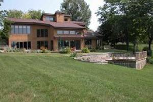 1873 Fairhaven Dr., Grafton, WI 53012